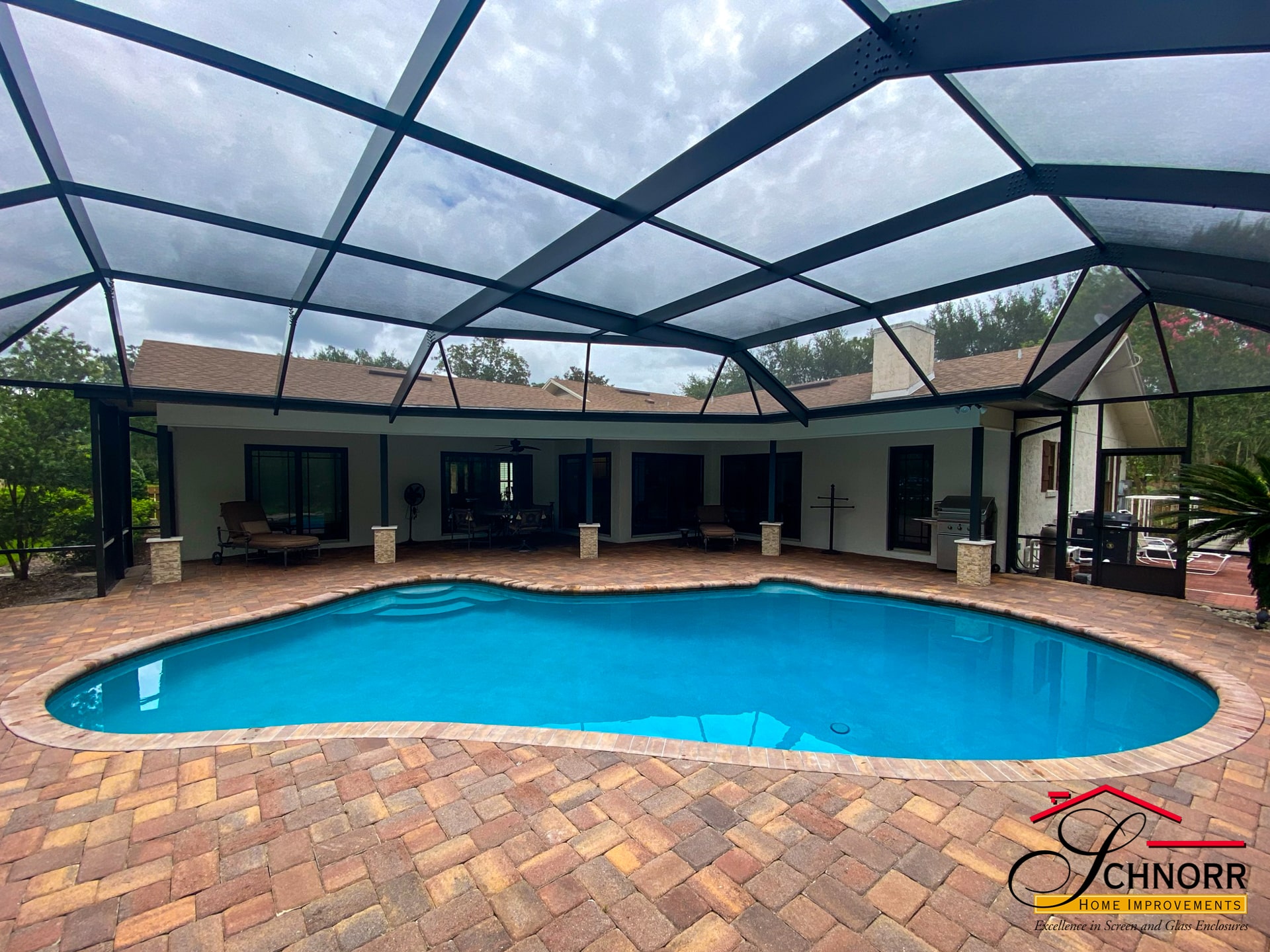 Jacksonville FL pool enclosure contractor